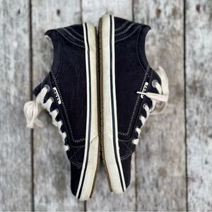 Taos Star lace up cotton canvas sneakers